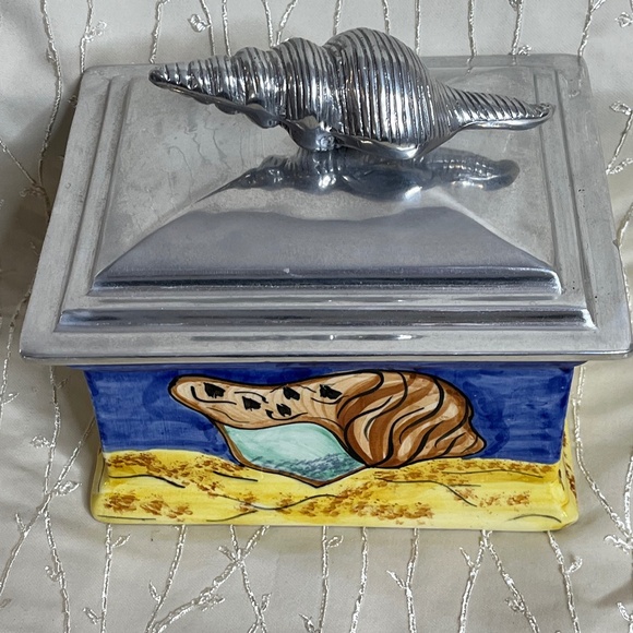 Trinket box - Picture 1 of 12